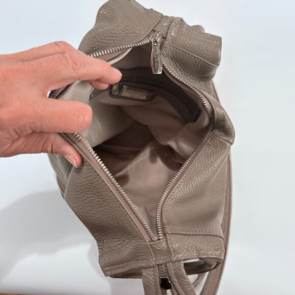 EUC Valentina Italian Leather Backpack Convertible Gray Sling Bag Zipper Medium - Picture 9 of 11